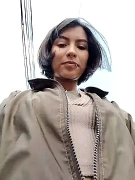 Snapshot of Zoe_addiction chatting on December 16, 2025, 5:28 pm Zoe addiction online show from December 16, 2025, 5:28 pm