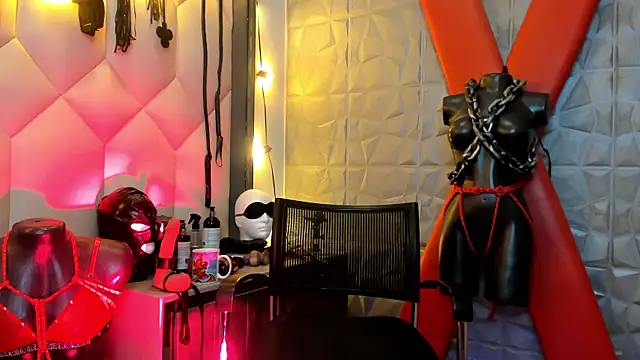 Snapshot of ArhyFoxx1 chatting on July 13, 2026, 6:40 pm ArhyFoxx1 online show from July 13, 2026, 6:40 pm