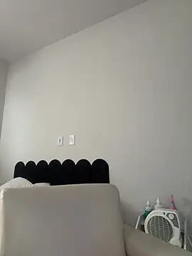 melyssaa23 online show from March 12, 2026, 3:16 pm