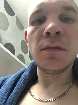 Spielzeugtwink online show from February 20, 2026, 6:32 pm