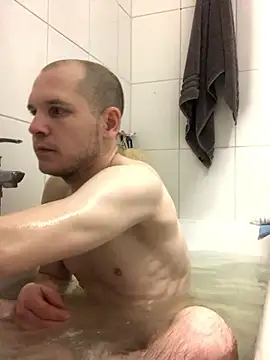 Spielzeugtwink online show from January 16, 2026, 10:47 pm