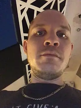 Spielzeugtwink online show from February 27, 2026, 2:56 am