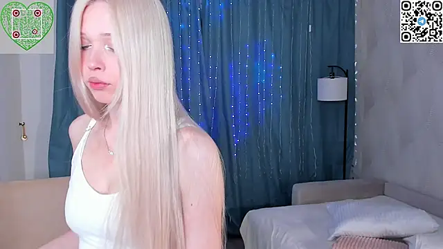 Snapshot of CherrylHolme chatting on February 27, 2026, 7:57 pm CherrylHolme online show from February 27, 2026, 7:57 pm