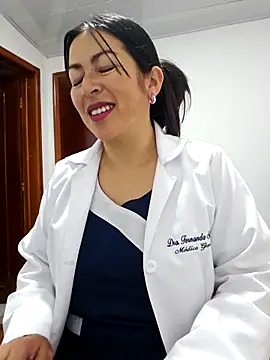 JustSamantha  online show from December 21, 2025, 11:34 am