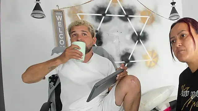 StephaniaAndRandy online show from January 17, 2026, 1:15 pm