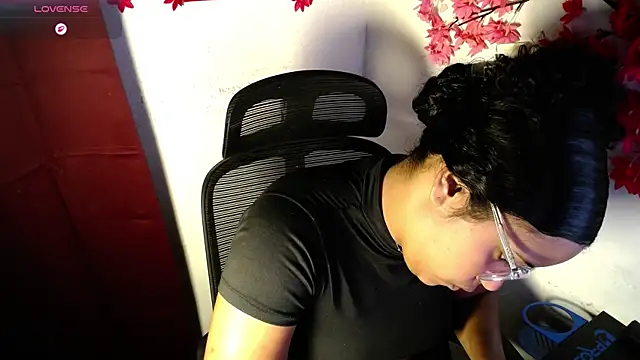 chleo rosse online show from July 28, 2026, 7:39 pm