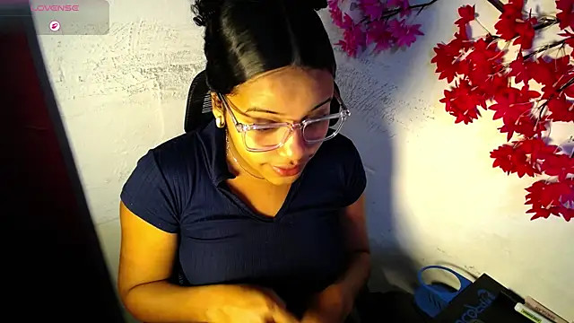 chleo rosse online show from July 2, 2026, 4:02 pm
