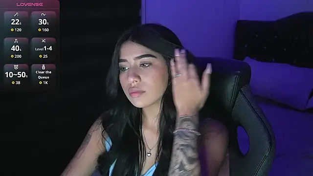 leyla sanss online show from November 20, 2025, 12:33 am