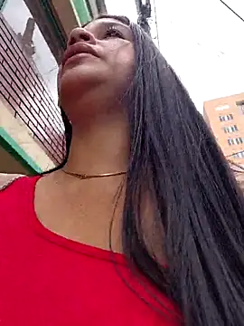 Snapshot of Layla-daring chatting on July 23, 2026, 5:42 pm Layla-daring online show from July 23, 2026, 5:42 pm