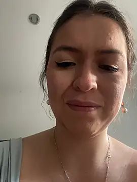 Little  Danni1 online show from April 26, 2026, 9:45 pm