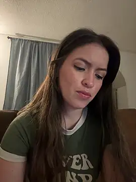 Snapshot of Little__Danni1 chatting on June 12, 2026, 1:36 am Little Danni1 online show from June 12, 2026, 1:36 am