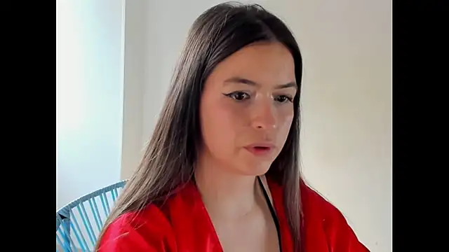 Snapshot of Little__Danni1 chatting on November 26, 2025, 9:37 pm Little Danni1 online show from November 26, 2025, 9:37 pm