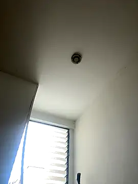 Snapshot of Little__Danni1 chatting on December 1, 2025, 8:42 pm Little Danni1 online show from December 1, 2025, 8:42 pm