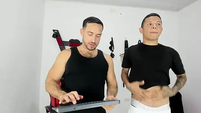 Snapshot of RoughSex_and_BDSM chatting on November 20, 2025, 3:29 am RoughSex and BDSM online show from November 20, 2025, 3:29 am