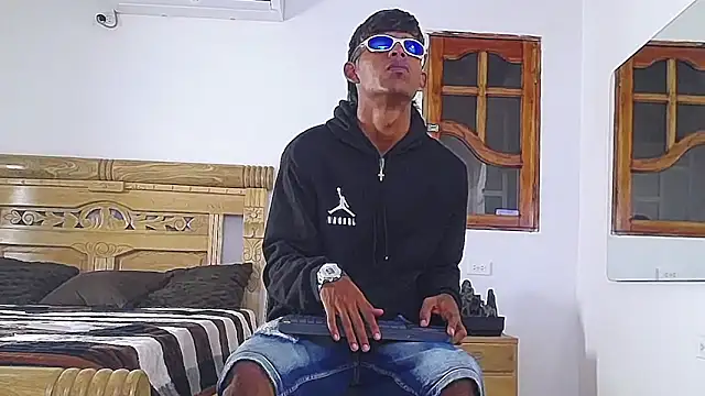 black boy22  online show from December 2, 2025, 2:23 am