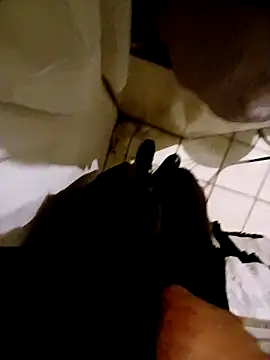 Eezxxx online show from December 2, 2025, 7:26 pm