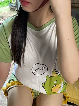 Snapshot of XndSeraphina chatting on July 12, 2026, 4:24 am XndSeraphina online show from July 12, 2026, 4:24 am