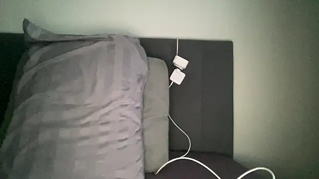 Snapshot of alisa_kitcat chatting on December 14, 2025, 9:48 am alisa kitcat online show from December 14, 2025, 9:48 am