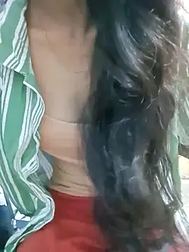 Snapshot of Roja__ chatting on November 30, 2025, 2:56 am Roja online show from November 30, 2025, 2:56 am