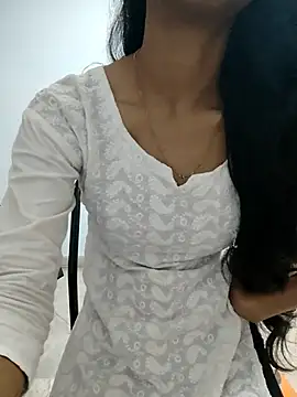 Snapshot of Roja__ chatting on November 29, 2025, 2:12 am Roja online show from November 29, 2025, 2:12 am