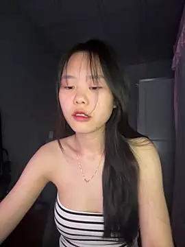 Snapshot of Kiee-lee chatting on March 28, 2026, 12:06 pm Kiee-lee online show from March 28, 2026, 12:06 pm