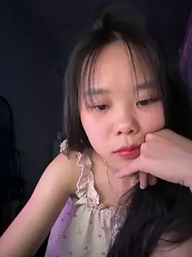 Snapshot of Kiee-lee chatting on April 6, 2026, 3:24 pm Kiee-lee online show from April 6, 2026, 3:24 pm