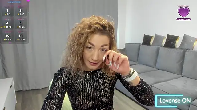 Snapshot of rossana_doll chatting on February 27, 2026, 6:46 am rossana doll online show from February 27, 2026, 6:46 am