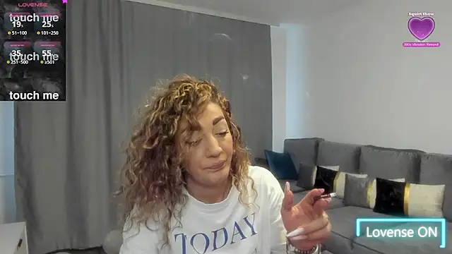 Snapshot of rossana_doll chatting on February 21, 2026, 8:16 am rossana doll online show from February 21, 2026, 8:16 am