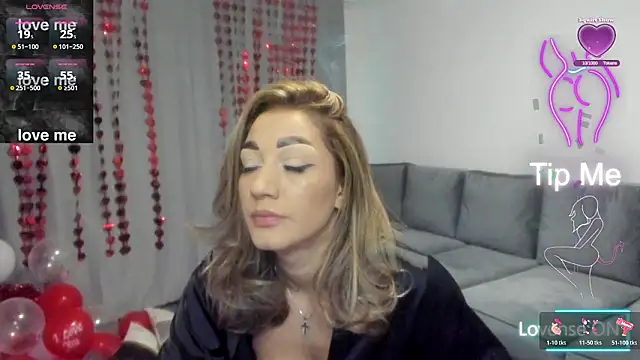 Snapshot of rossana_doll chatting on February 12, 2026, 6:24 am rossana doll online show from February 12, 2026, 6:24 am