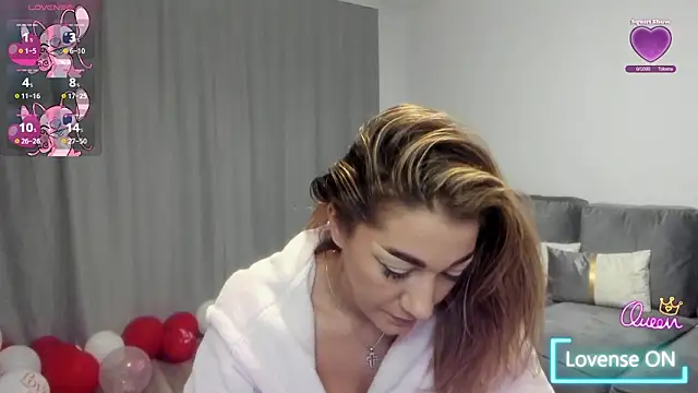 Snapshot of rossana_doll chatting on February 17, 2026, 6:00 am rossana doll online show from February 17, 2026, 6:00 am