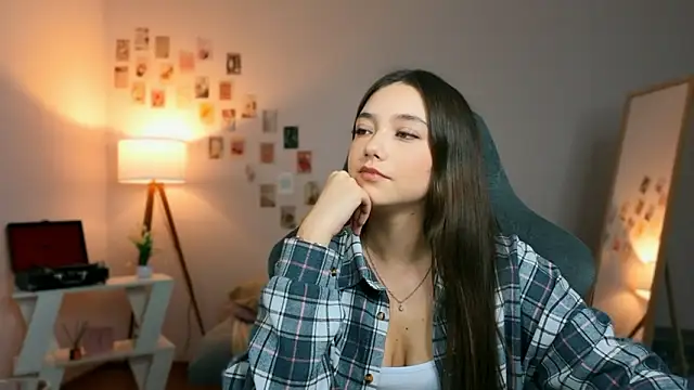 Vexorine online show from March 19, 2026, 7:36 pm