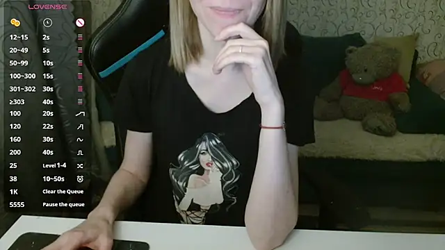 Snapshot of __Katherine___ chatting on November 30, 2025, 3:24 pm Katherine online show from November 30, 2025, 3:24 pm