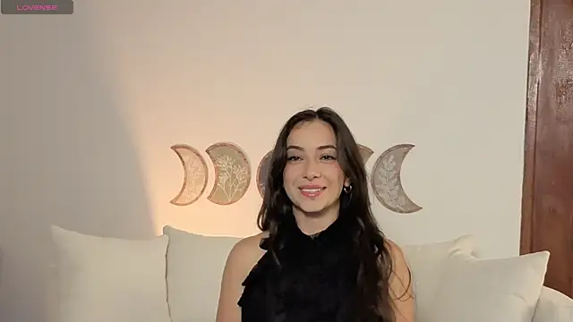 Snapshot of IsabellaSandoval chatting on April 13, 2026, 11:20 pm IsabellaSandoval online show from April 13, 2026, 11:20 pm