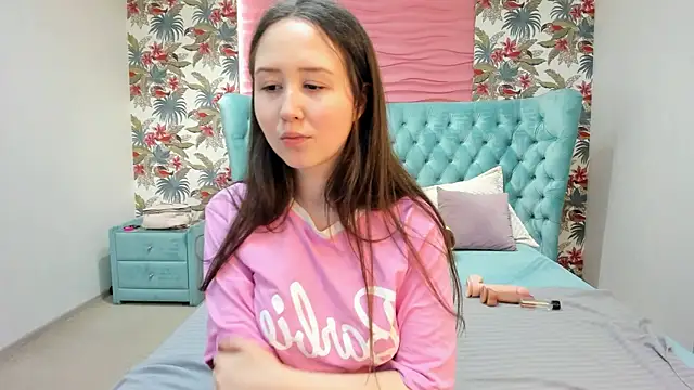 Snapshot of MonicaSway chatting on December 5, 2025, 4:05 pm MonicaSway online show from December 5, 2025, 4:05 pm