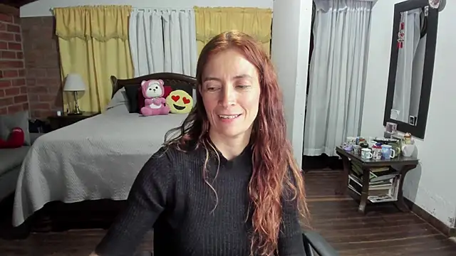 Snapshot of Charlotte-Willson chatting on June 2, 2026, 3:28 am Charlotte-Willson online show from June 2, 2026, 3:28 am