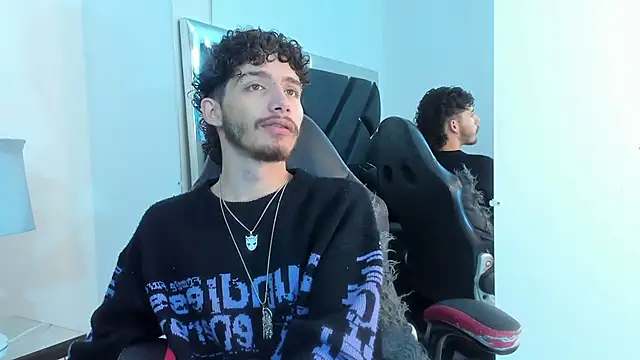 Snapshot of JojoBraando chatting on November 28, 2025, 10:43 pm JojoBraando online show from November 28, 2025, 10:43 pm