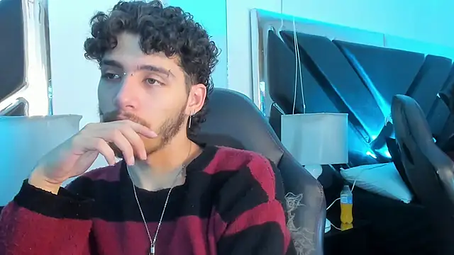 Snapshot of JojoBraando chatting on December 2, 2025, 12:11 am JojoBraando online show from December 2, 2025, 12:11 am