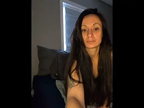 LexiLuxi online show from January 12, 2026, 3:52 pm