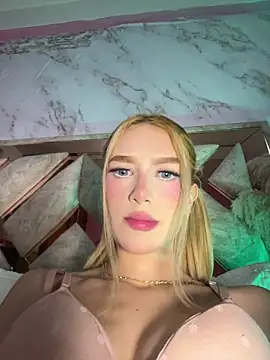 valeryfox   online show from January 6, 2026, 12:25 am