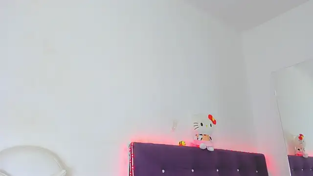 Snapshot of veronicaa_squirt chatting on June 19, 2026, 3:23 am veronicaa squirt online show from June 19, 2026, 3:23 am