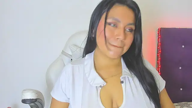 Snapshot of veronicaa_squirt chatting on June 13, 2026, 3:15 am veronicaa squirt online show from June 13, 2026, 3:15 am