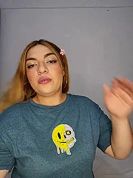 Snapshot of mila_curvy chatting on November 27, 2025, 4:57 am mila curvy online show from November 27, 2025, 4:57 am