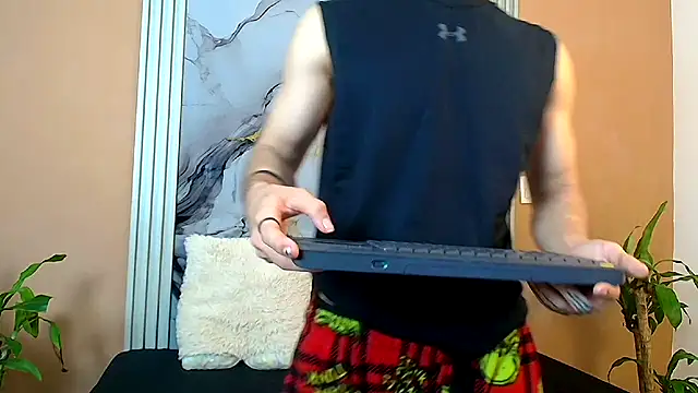 eren jeager online show from December 21, 2025, 6:26 am