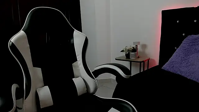 Snapshot of eren_jeager chatting on February 28, 2026, 1:16 am eren jeager online show from February 28, 2026, 1:16 am