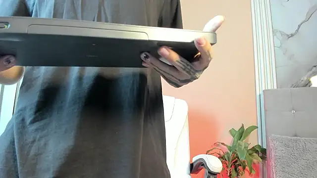 Snapshot of eren_jeager chatting on March 11, 2026, 1:21 am eren jeager online show from March 11, 2026, 1:21 am