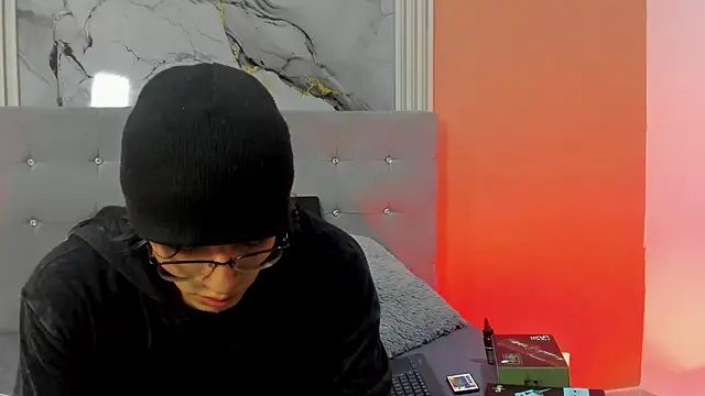 eren jeager online show from April 29, 2026, 1:32 am