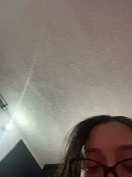 LyaRose online show from December 17, 2025, 11:32 pm