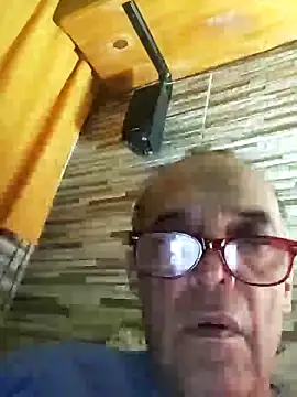 Snapshot of Aleko590 chatting on April 6, 2026, 3:02 am Aleko590 online show from April 6, 2026, 3:02 am