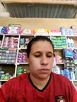 MIA-LARIOS online show from May 9, 2026, 2:42 pm