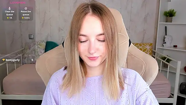 Shy Polly online show from March 5, 2026, 12:07 am